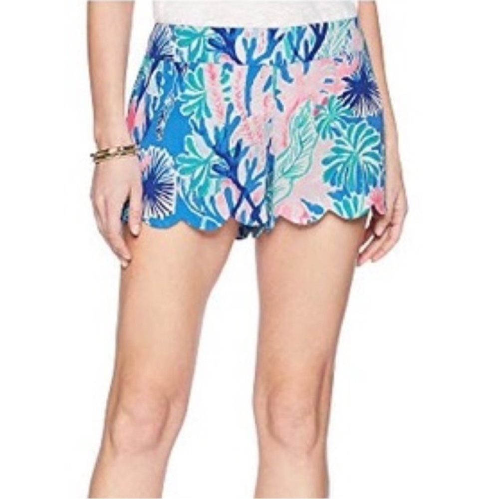 Lilly Pulitzer SzM Blue Pink Floral Dahlia Summer scalloped Beach women’s shorts